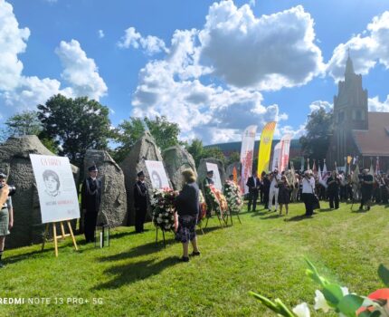 Uroczystości pod Pomnikiem Pamięci Ofiar Lubina ’82